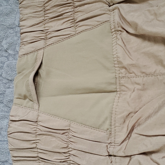 FREE PEOPLE SHORTS - Picture 7 of 10